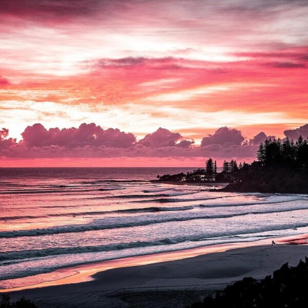 Surf’s Up! 6 of the Best Surfing Spots near Brisbane