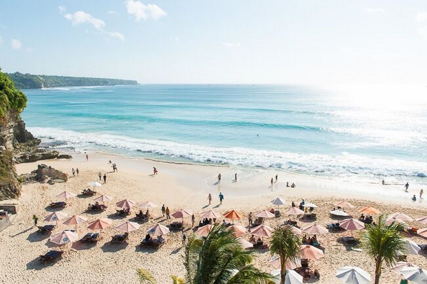 One of the nearby beaches where you will be chillaxing. – Photo sproutdaily.com