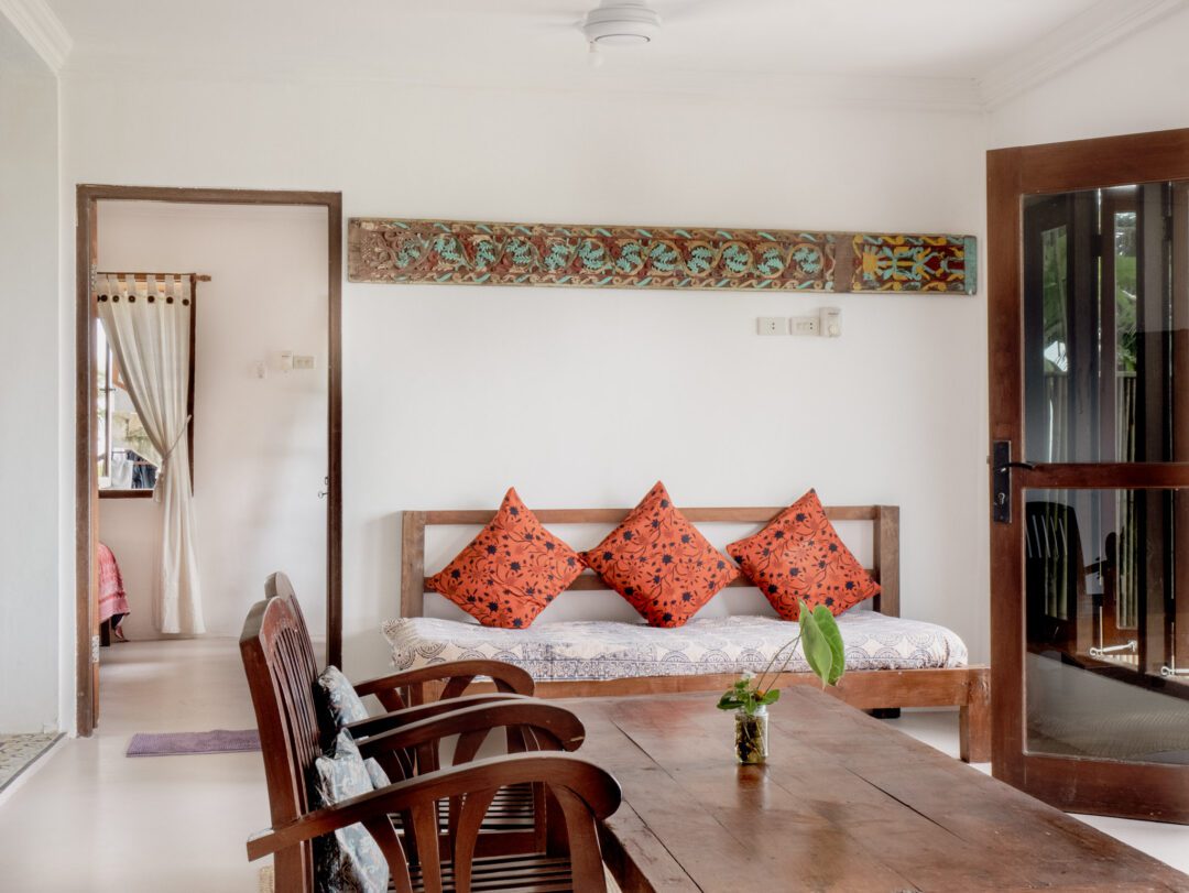 Mahi-Mahi Surf Resort & Boat Charter