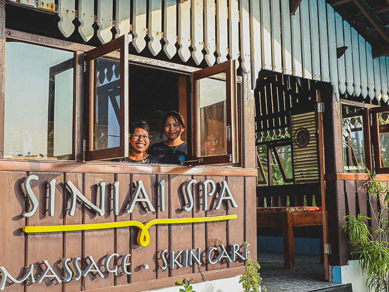 Macaronis Resort Mentawai