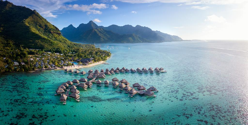Tahiti surf spots: Where is the best place to surf and stay?