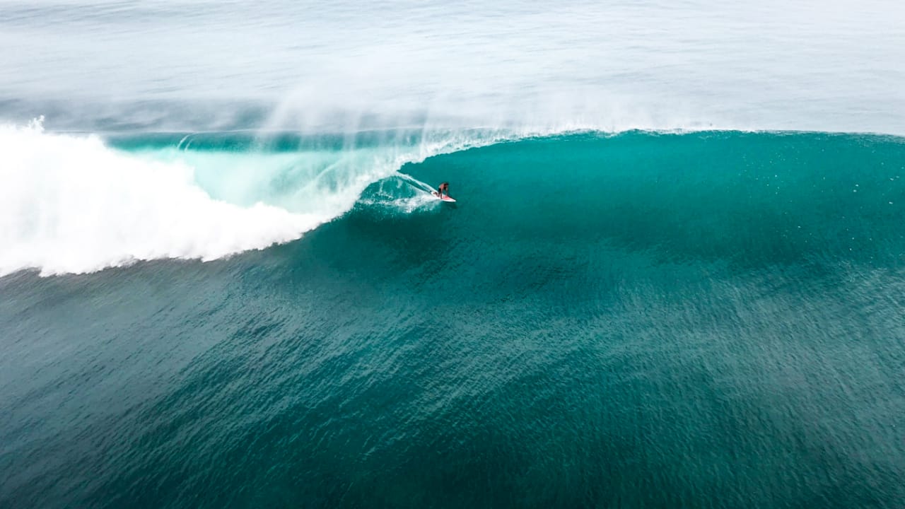 Bilou Beach Villas Mentawai surf telescopes