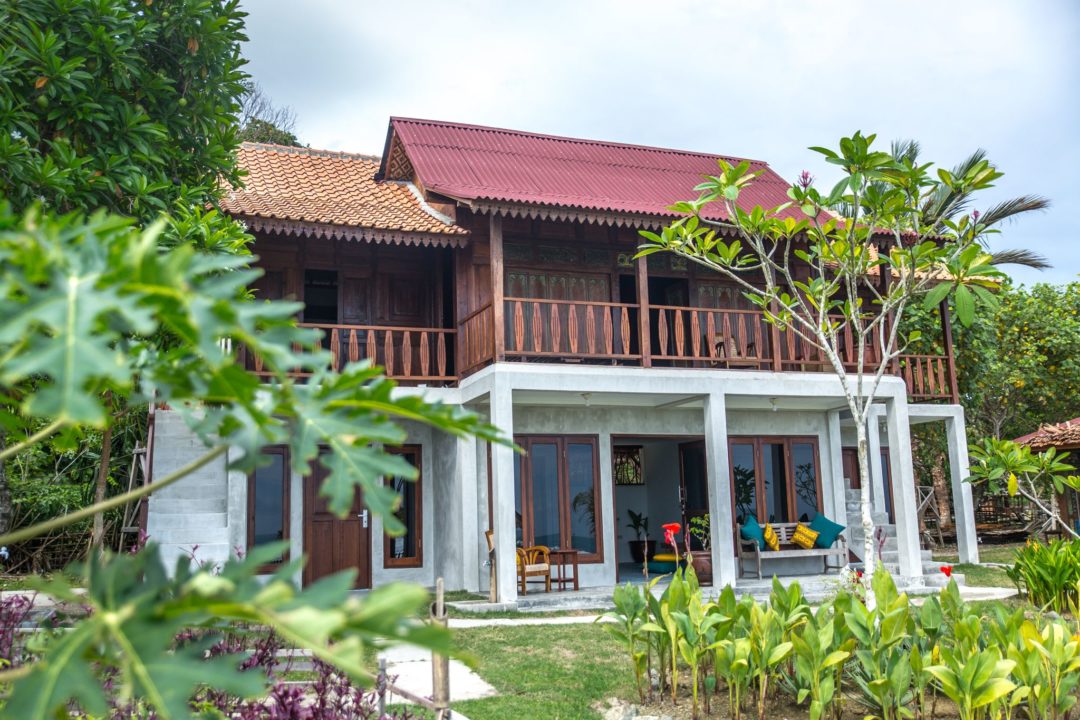 Java Villa Mahi Mahi surf resort Simeulue