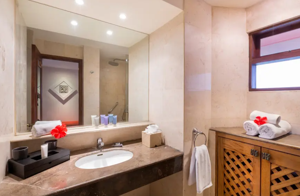 Club Med Nusa Dua Bali surf resort