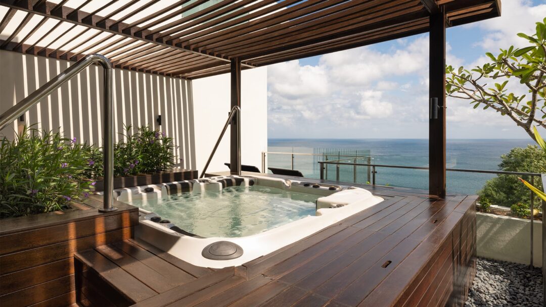 Anantara Uluwatu Bali surf resort
