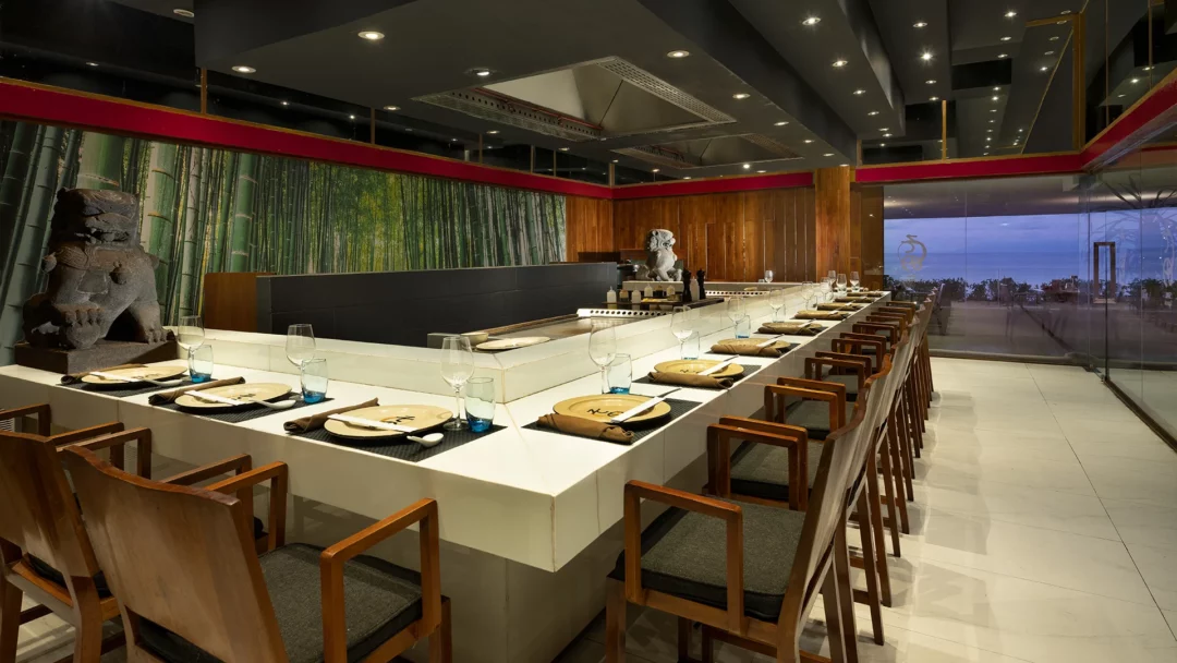 Anantara Uluwatu Bali surf resort