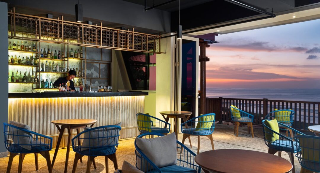 Anantara Uluwatu Bali surf resort