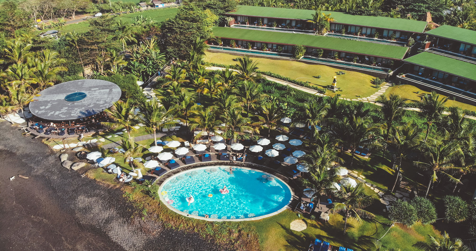 Komune Resort & Beach Club Bali Keramas Surf Resort Perfect Wave