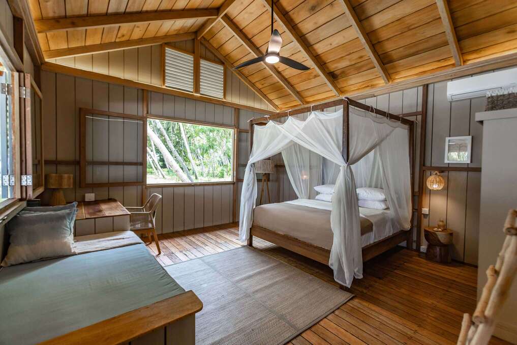 Aloita surf resort Mentawai private villa