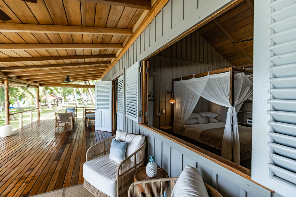 Aloita surf resort Mentawai private villa