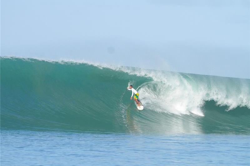 surfing in Nias