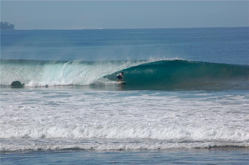 Mandiri Beach Surf Club Krui Sumatra