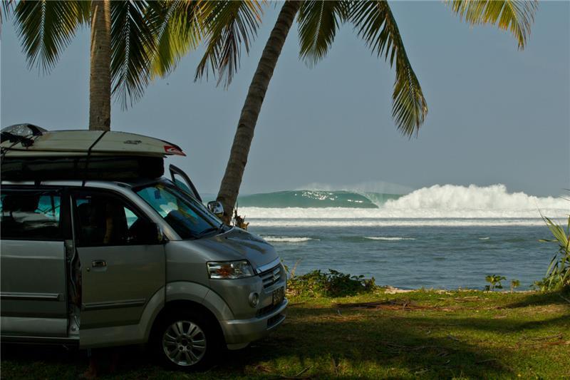 Mandiri Beach Surf Club Krui Sumatra