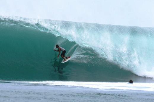 surfing in Nias