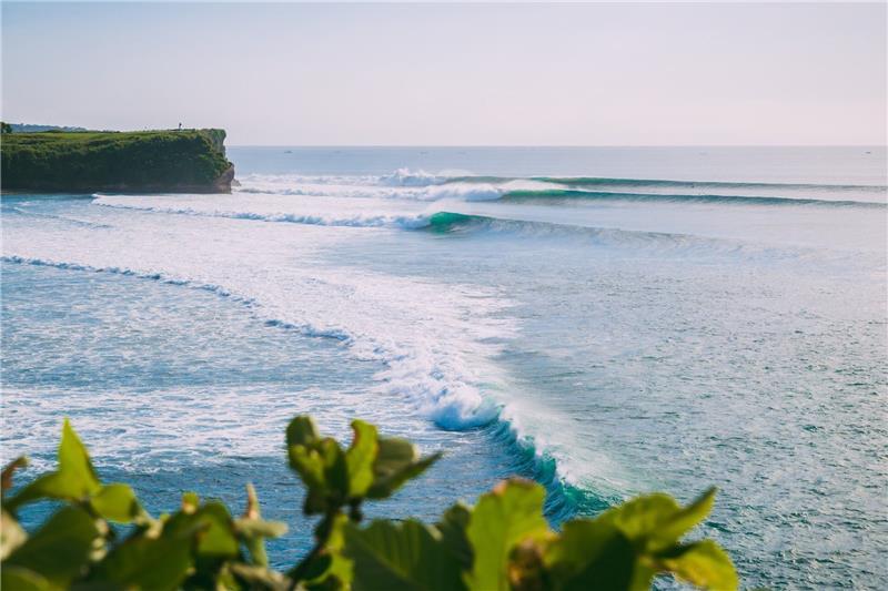 Bali surf resort Barton Lynch coaching