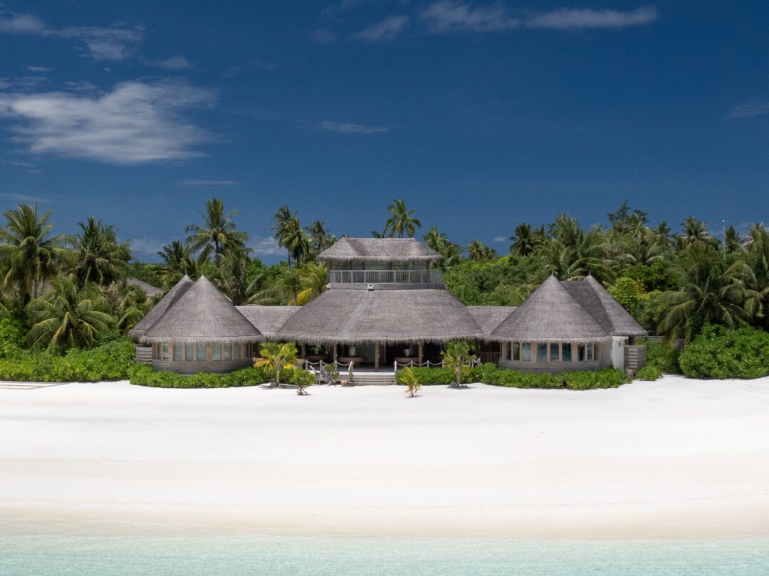 Six Senses Laamu - Maldives Luxury Surf Resort Central Atolls
