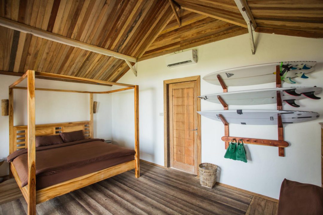 beach front room mandiri beach club