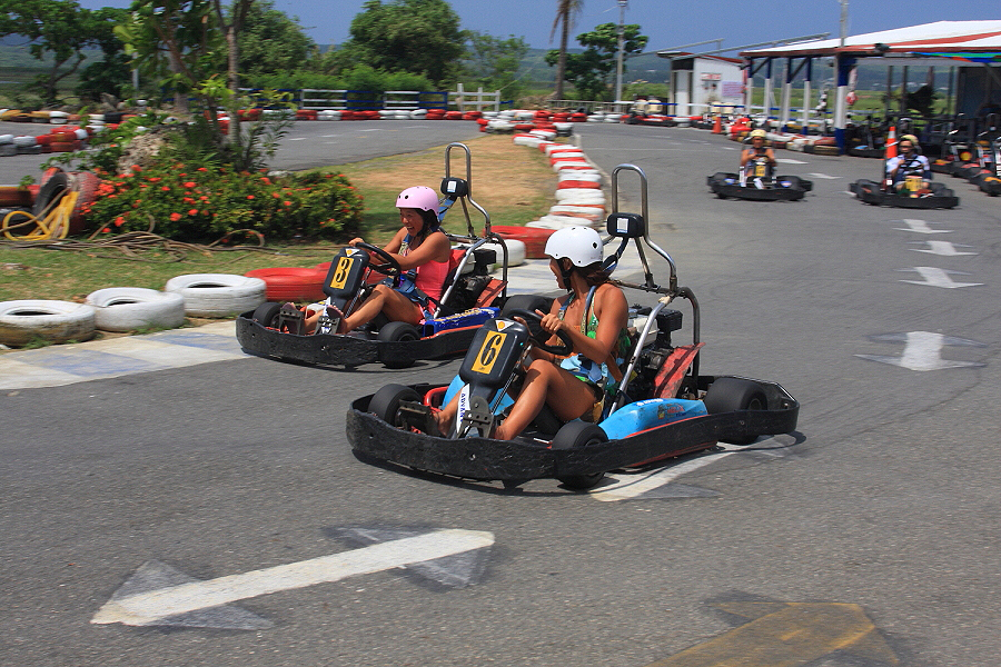 Surf Taiwan surfing tours and adventures