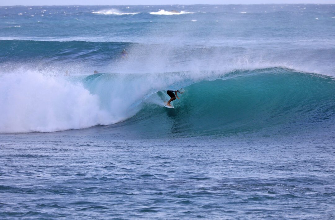 Surf Taiwan surfing tours and adventures