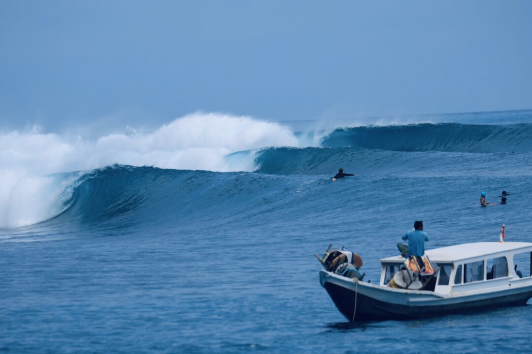 Addiction Mentawai surf charter