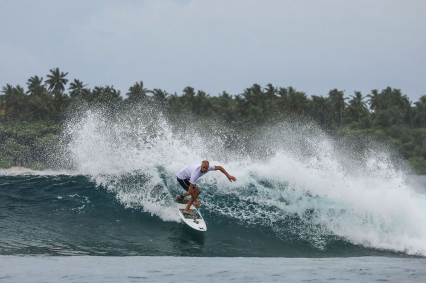 Barton hosting Maldives PW trips
