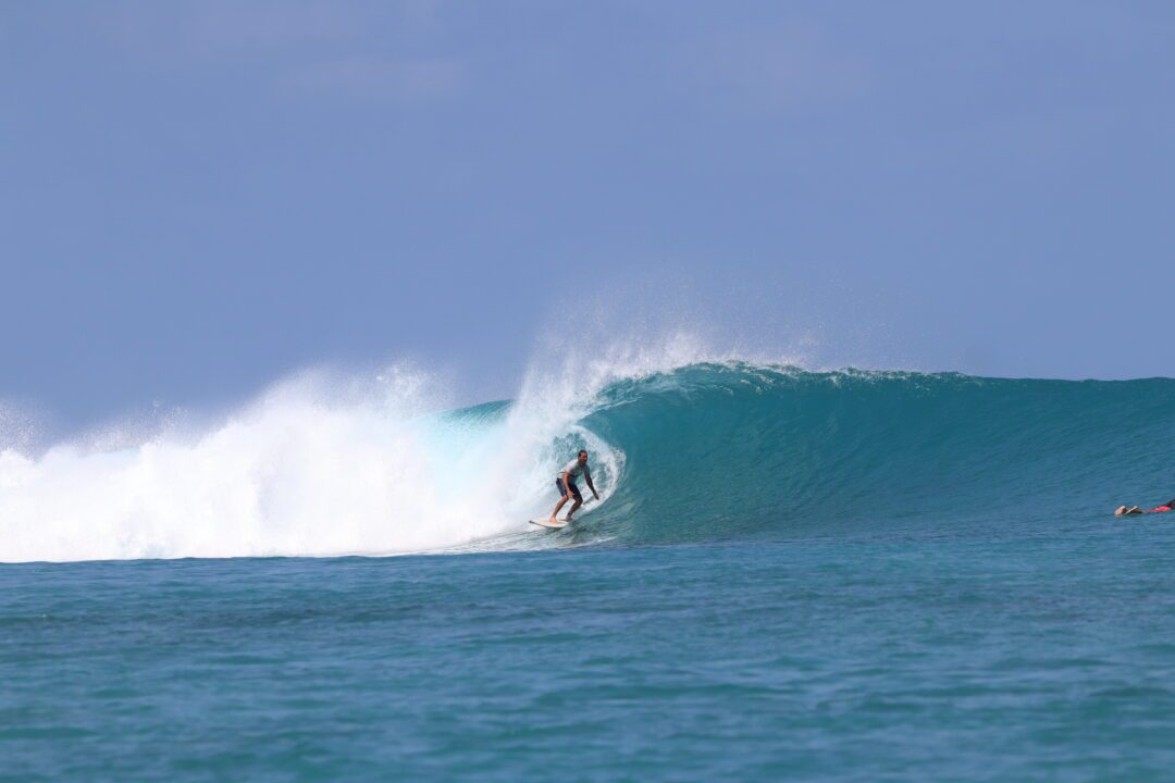 Tucky Joes surf break Maldives 2023