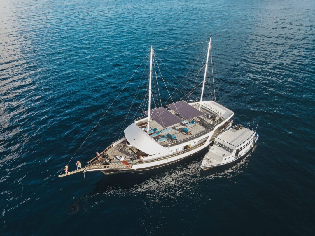 Gurahali Maldives surf charter