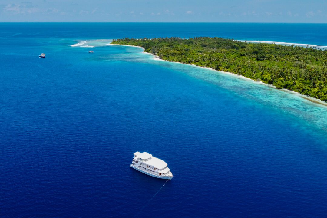 Keana Maldives surf charter