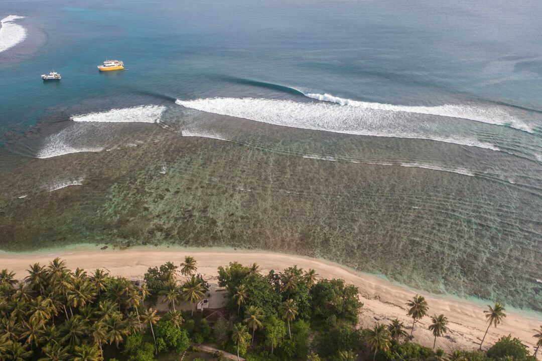 Crystal Clear Mentawai surf charter February 2024