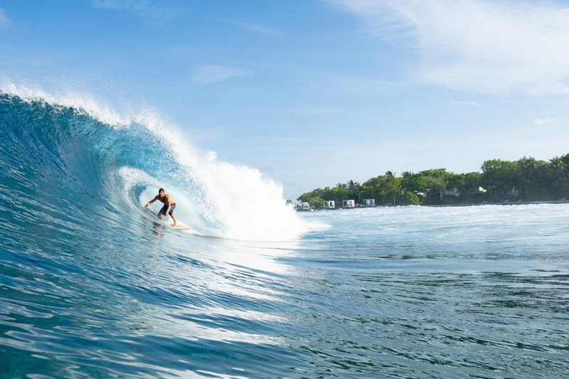 Maldives surf holidays 2024