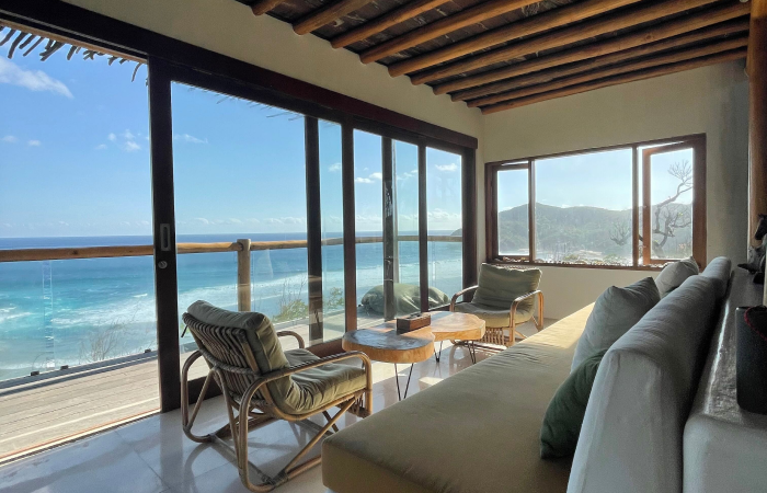 Welcome to the luxurious, all-inclusive Kini Villa, where awe-inspiring beauty and opulence converge to create the ultimate sanctuary for your family vacation. Awaken each morning to breathtaking 180-degree views, as the vibrant landscape unfolds at the foot of your bed, beckoning you to embrace the day. As the sun journeys across the sky, immerse yourself in the mesmerizing panorama from the edge of your private infinity pool…