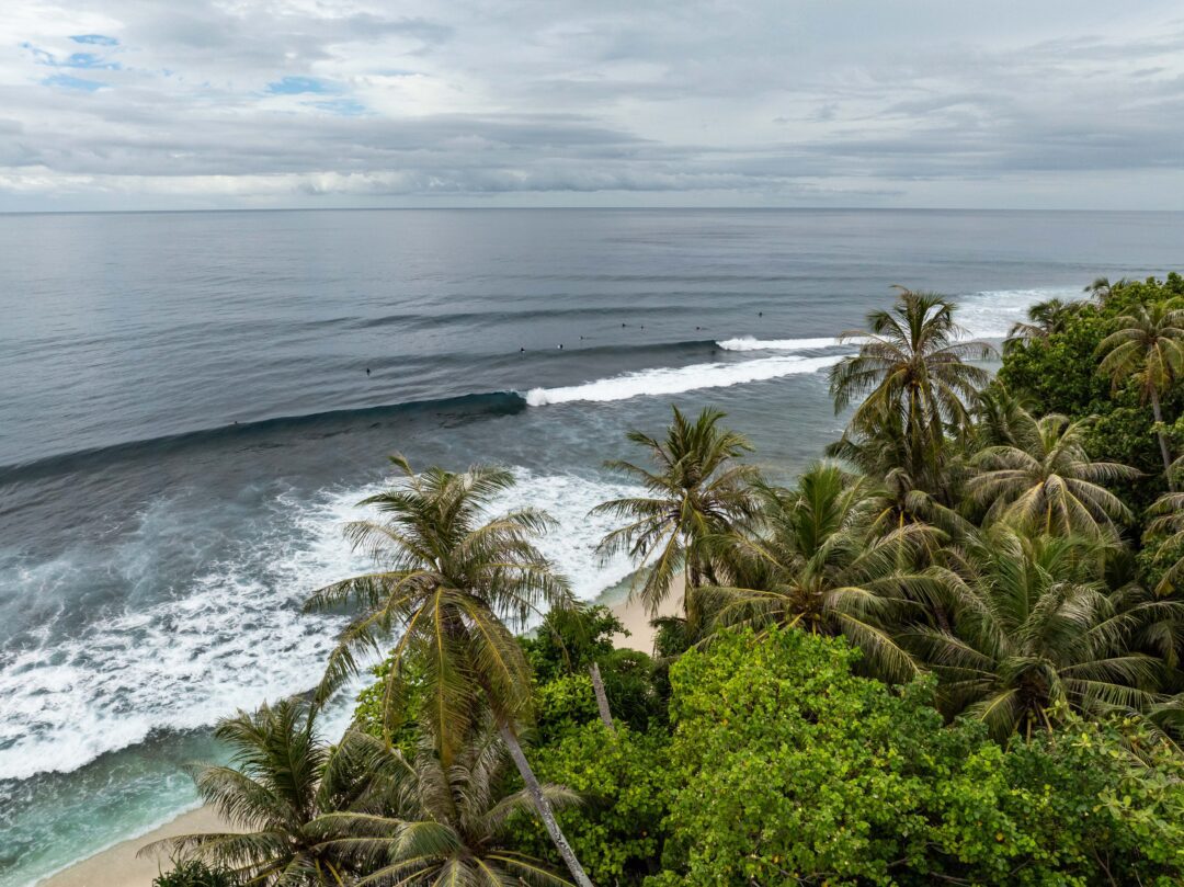 Siloina Mentawai luxury surf charter