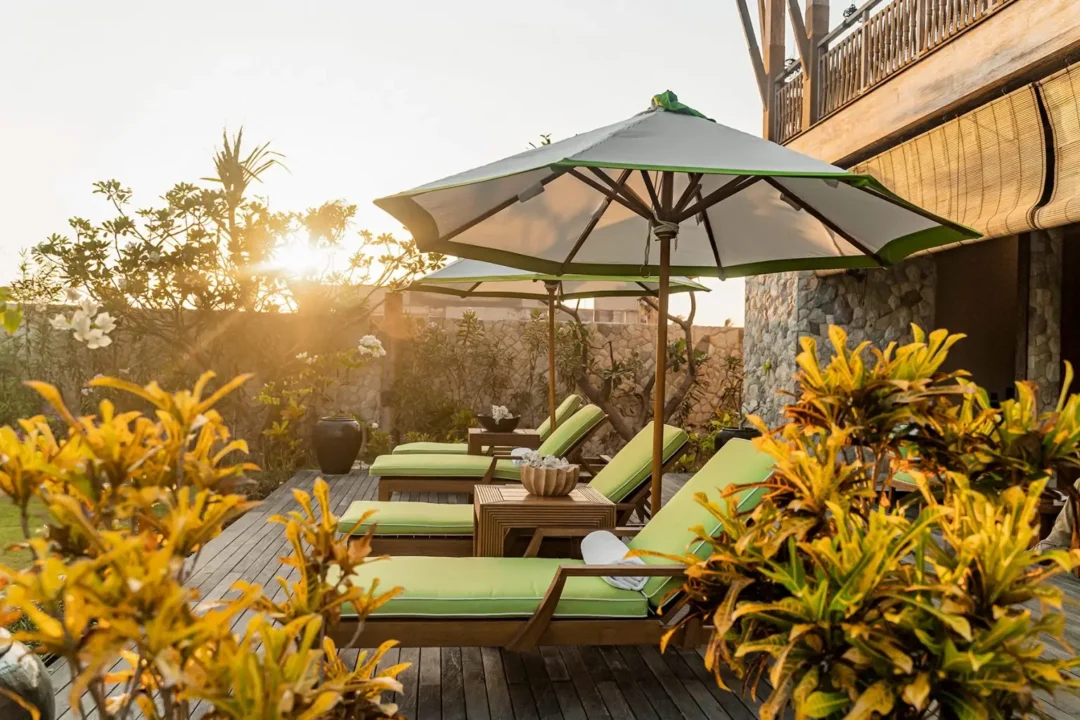 NIHI Rote Luxury Surf Resort Indonesia Nembrala Beach T-Land Rote